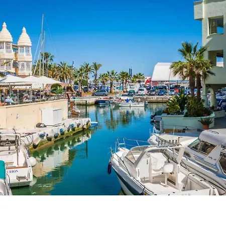 Apartment Bonanza Deluxe - Easy Walk To Beach, Marina And Shops Benalmadena