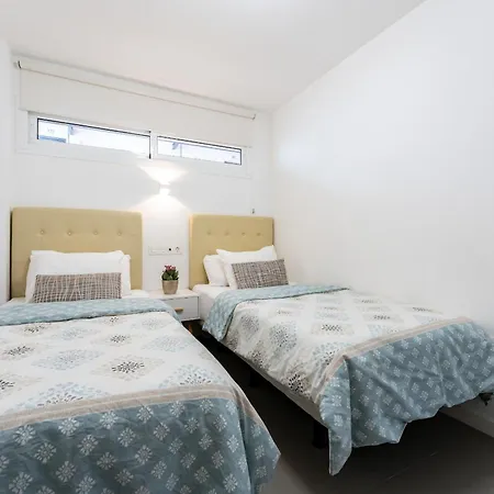 Apartment Bonanza Deluxe - Easy Walk To Beach, Marina And Shops Benalmadena