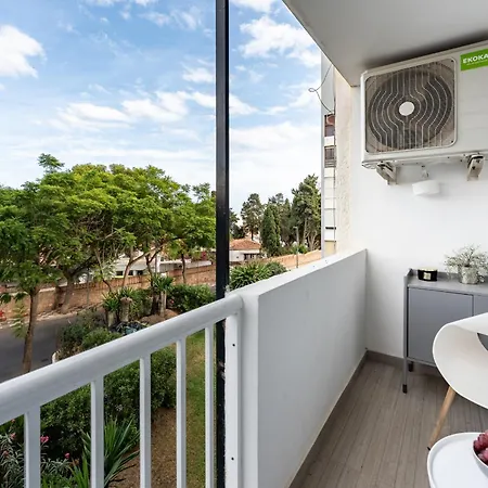 Bonanza Deluxe - Easy Walk To Beach, Marina And Shops Apartment Benalmadena
