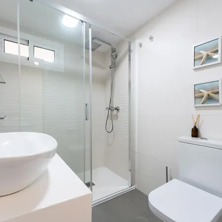 Bonanza Deluxe - Easy Walk To Beach, Marina And Shops Apartment Benalmadena