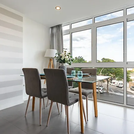 Bonanza Deluxe - Easy Walk To Beach, Marina And Shops